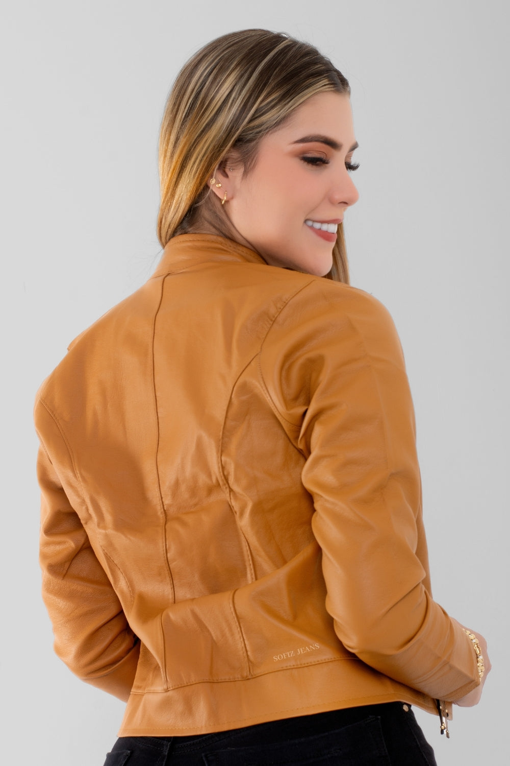 Chaqueta Efecto Cuero Clásica Mostaza